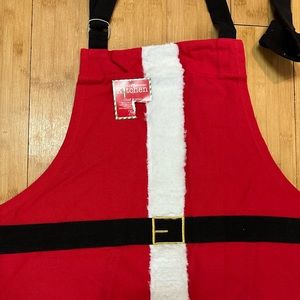 NWT Santa Suit chef apron, red fabric w white furry trim